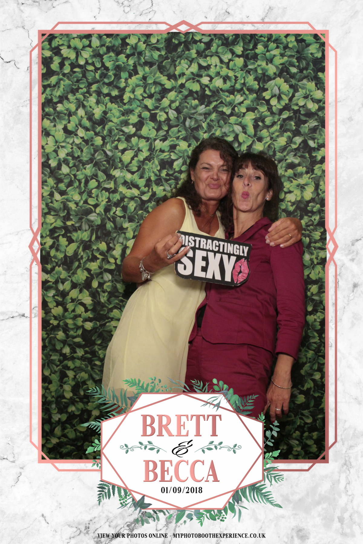 Brett & Becca's Wedding | View more photos from the event at gallery.myphotoboothexperience.co.uk/u/MyPhotoBoothExperienceLtd/Brett-Beccas-Wedding